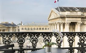 Les Dames Du Pantheon Parijs